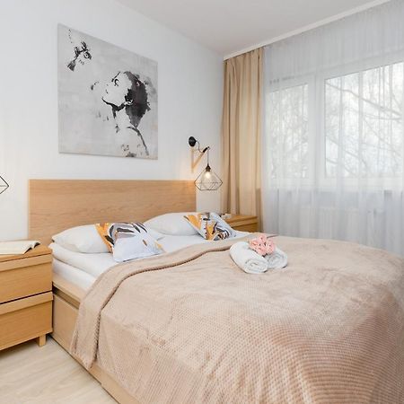 Warsaw Sokolowska One Bedroom Apartament By Noclegi Renters Luaran gambar